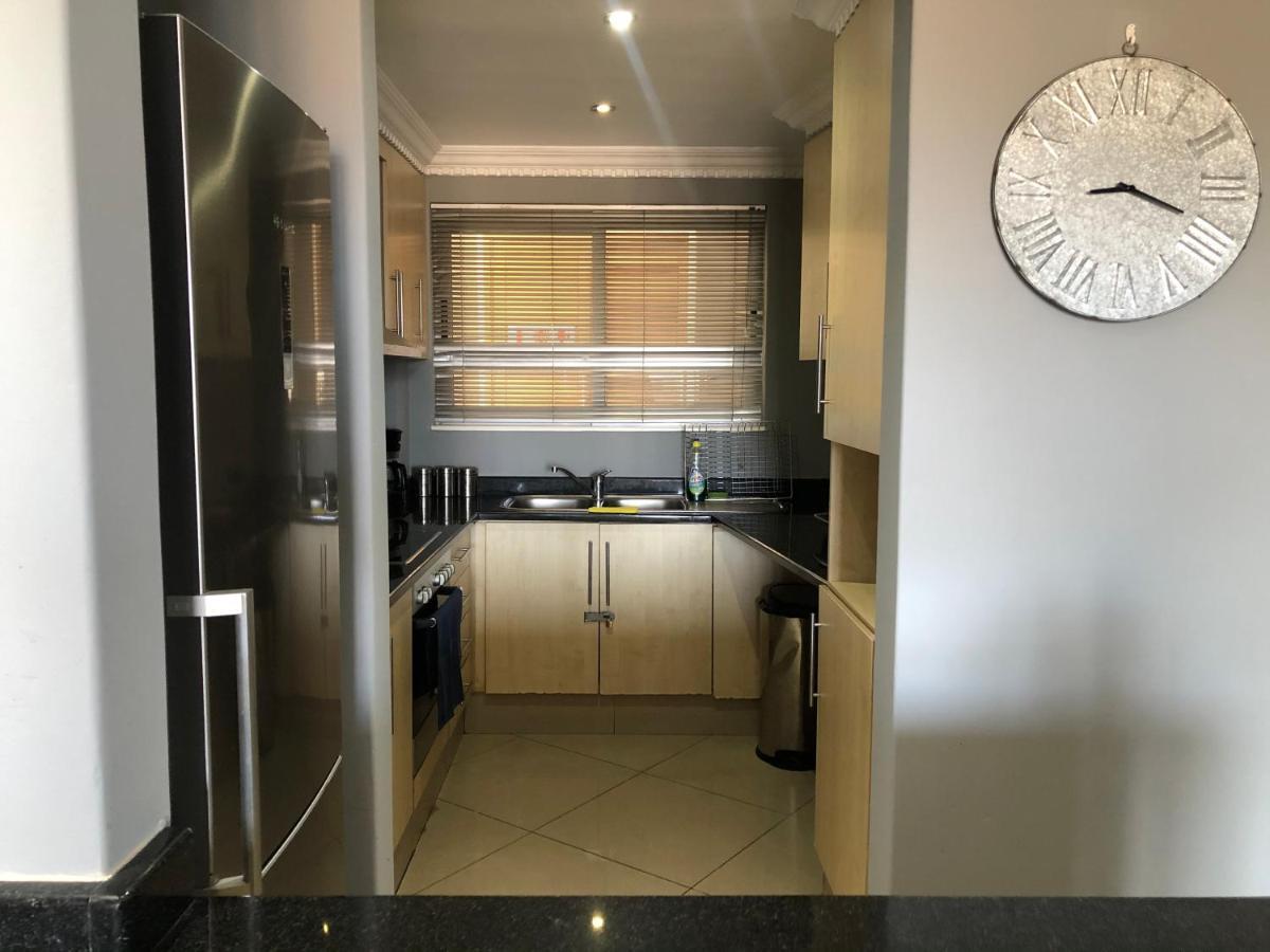 Apartment The Sails Durban Esterno foto